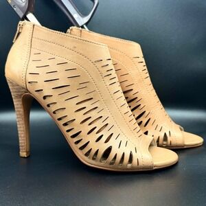 Laser‎ Cut Peep Toe Booties Genuine Leather Cut Out Nude 4 in Heel Size 7.5 ALDO